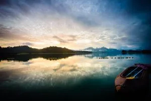 Sunrise at the Rajjaprabha Dam, Khao Sok national Park.