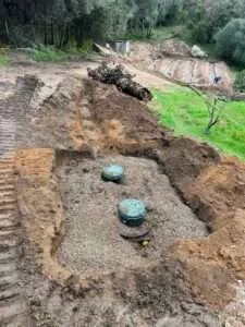 Fouille et cuve d'assainissement individuel à Alata