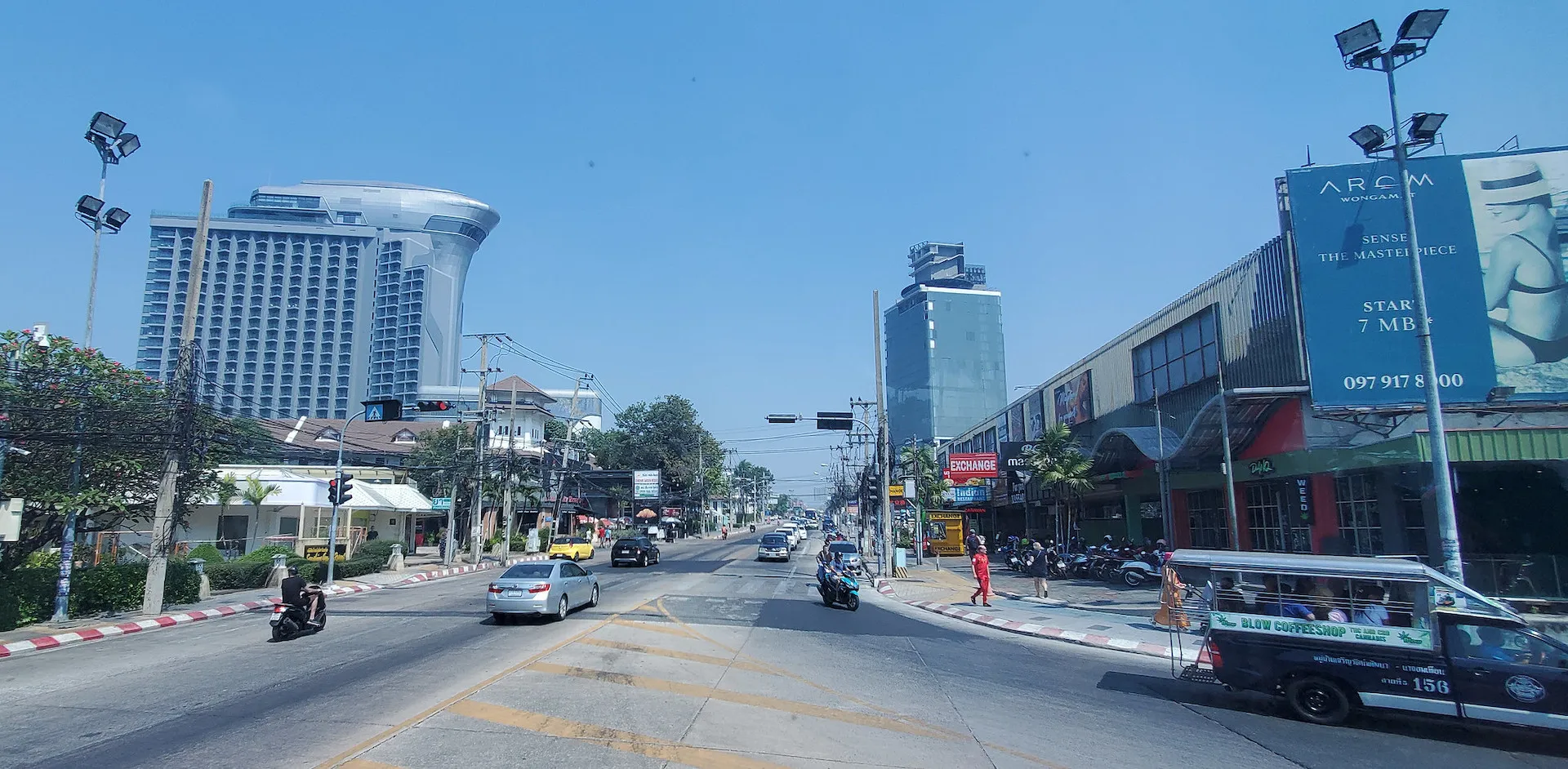 Traffic on a Pattaya road.