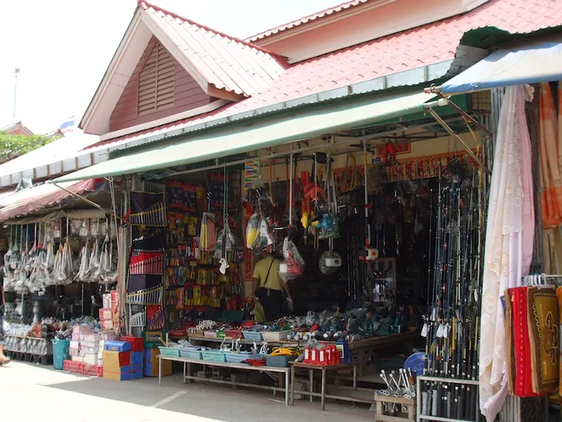 Shop at Rong Kluea Market in Aranyaprathet