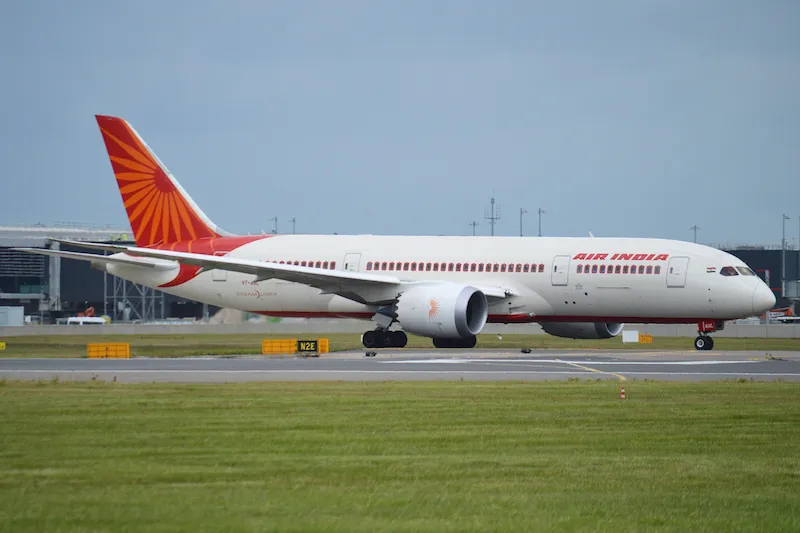 Boeing 787-8 Deamliner 'VT-ANL' Air India on flight AIC116 to Delhi