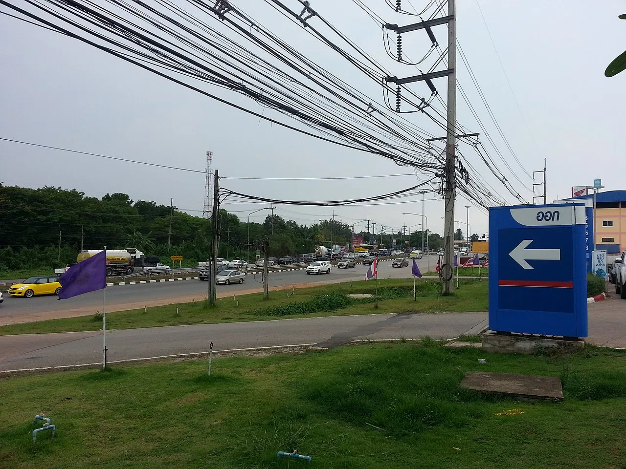 Road in Chum Saeng, Wang Chan District, Rayong