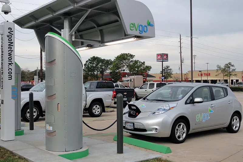 Nissan LEAF electric car charging
