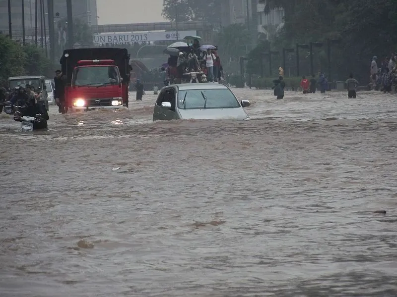 A car in Jakarta during the 2007 floods in Indonesia