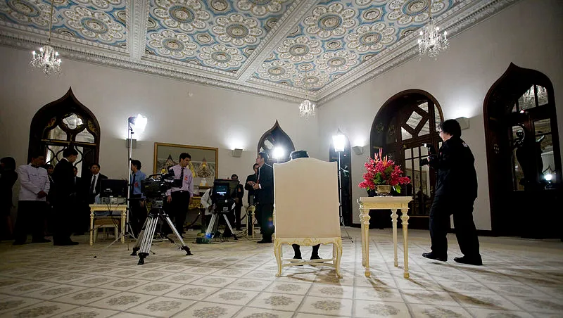 Reporters at the Government building