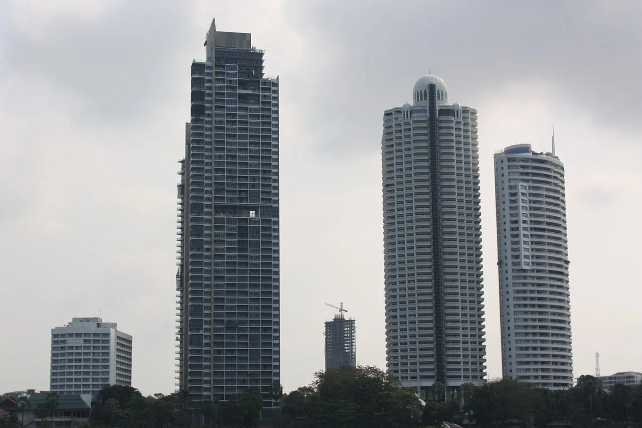 Hi-rise buildings in Soi Saranchon, Muang Pattaya, Banglamung (Chonburi)