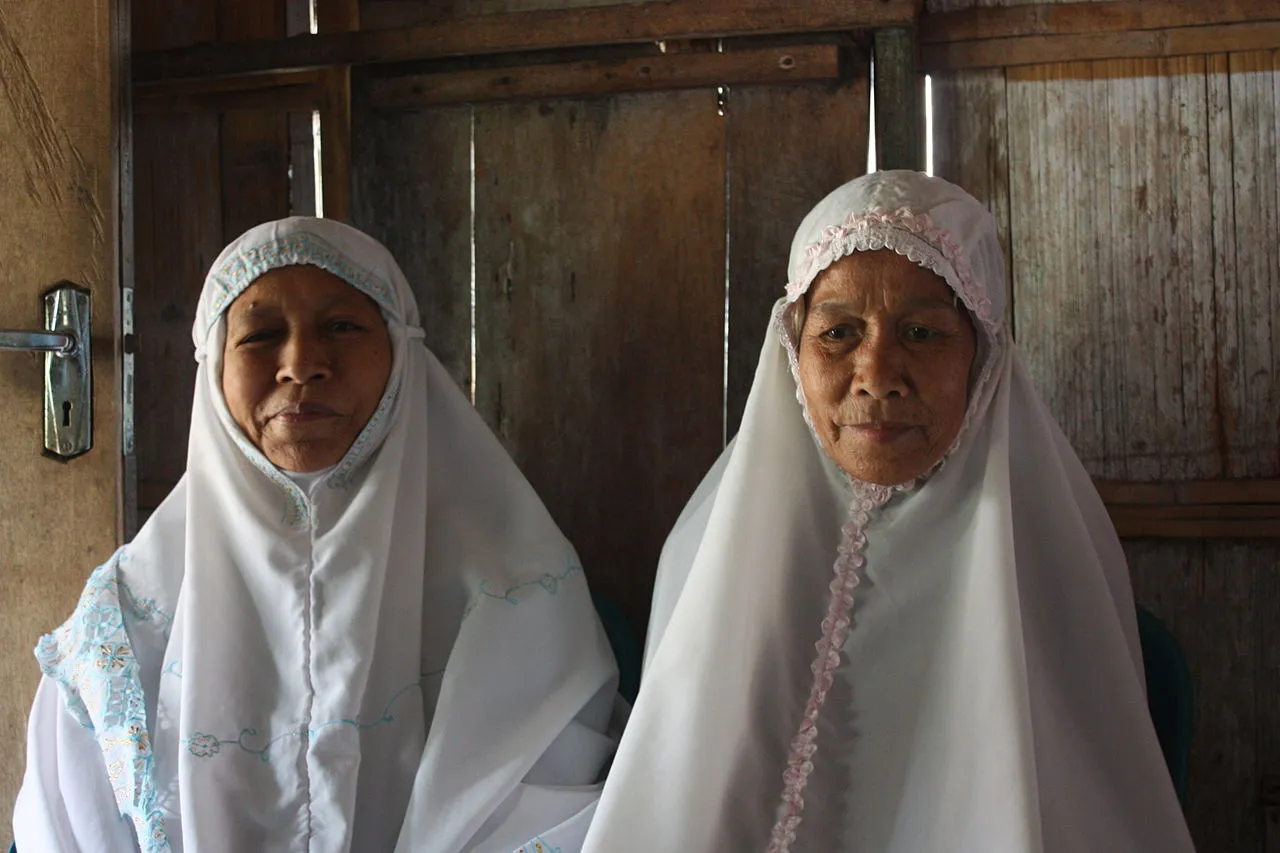 Muslim women in Indonesia