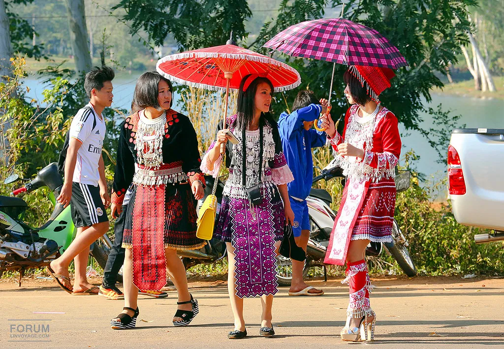 Karen teen hilltribe girls