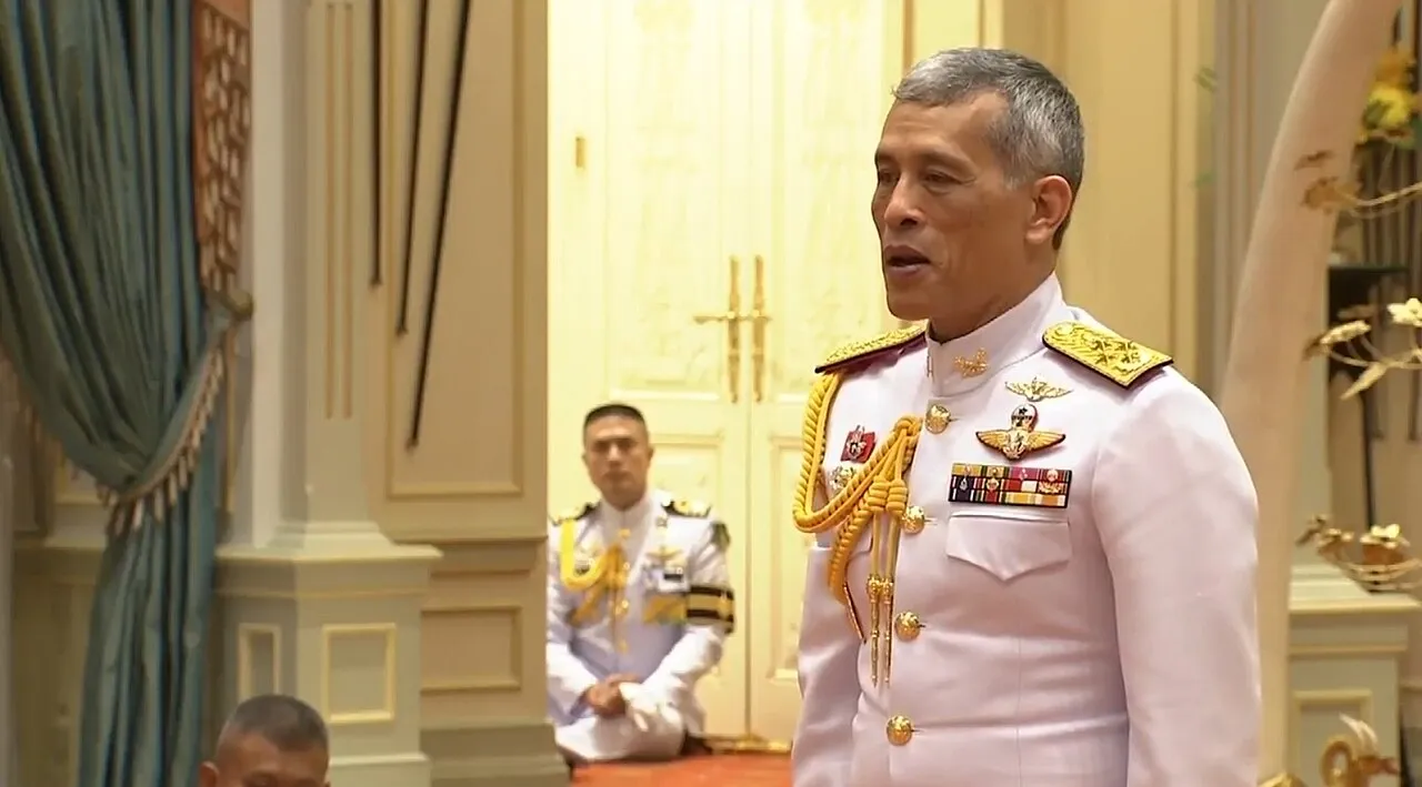 His Majesty the King at the Royal Palace at Ampornsathan Hall, Dusit Palace.