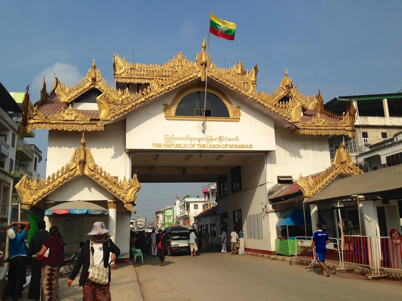 The Myawaddy/Mae Sot border crossing in the Thai-Myanmar border
