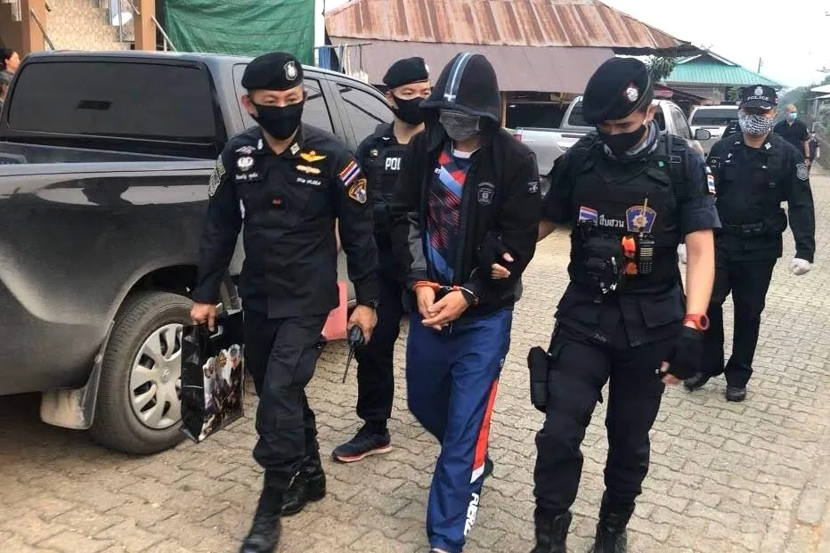 NSB Police Commando and DEA arresting a drugs suspect.
