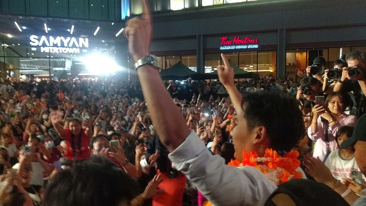 Pita Limjaroenrat during Move Forward Party speech at Samyan Mitrtown in Bangkok.