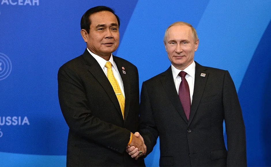 Prayuth Chan-Ocha and Vladimir Putin at Russia-ASEAN Summit