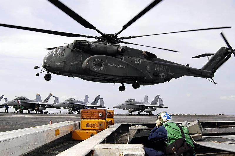 MH-53E Sea Dragon helicopter