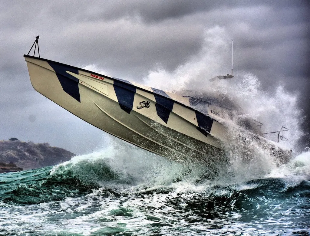 Thunder Child is An Innovative Boat Impossible to Capsize