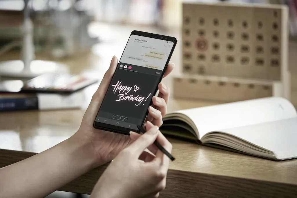 Samsung Galaxy Note 8 Live Message