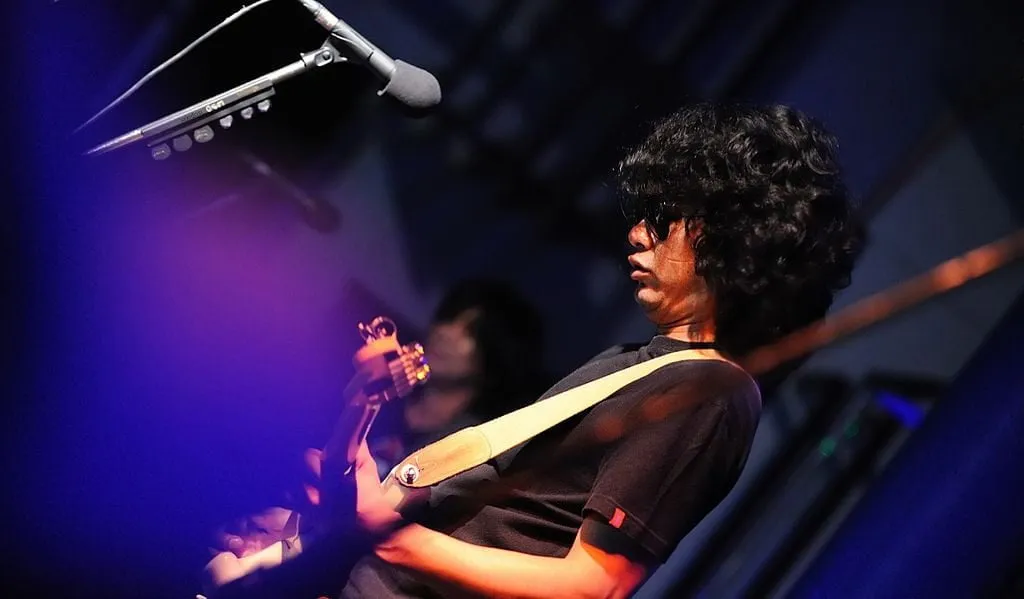 Sek Loso live in Rangsit