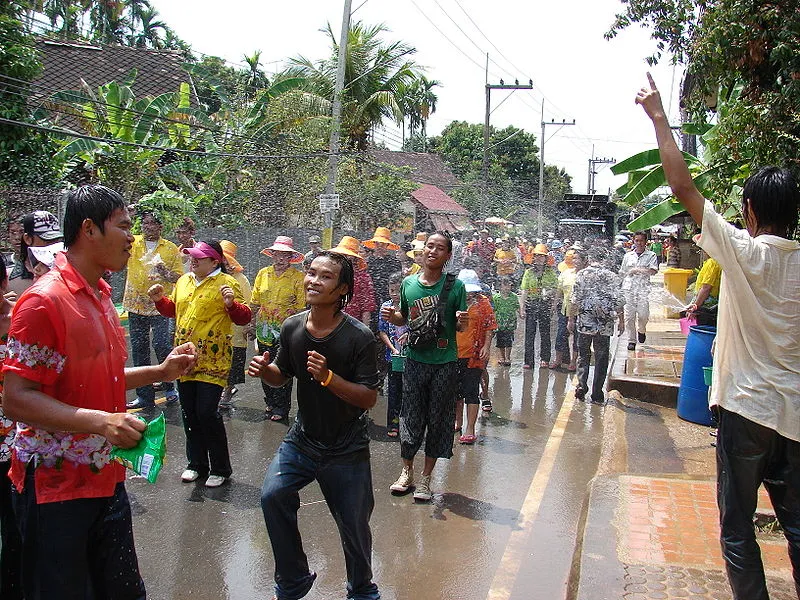 2007 Songkran in Laplae