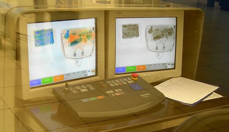 Luggage screening at Suvarnabhumi Airport (VTBS)