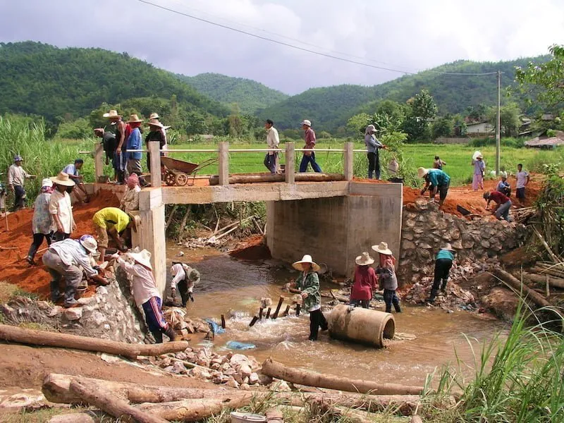 Construction workers in Chiang Rai, Northern Thailand