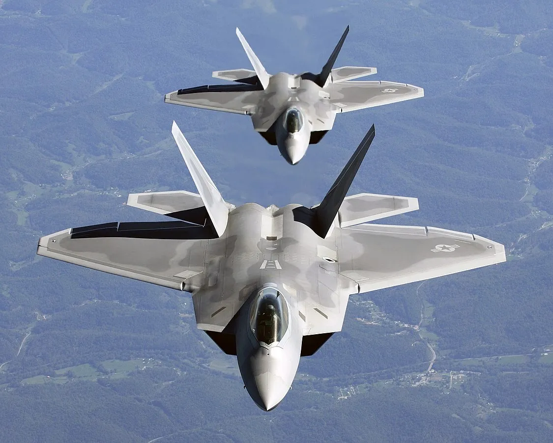 Two USAF F-22A Raptor