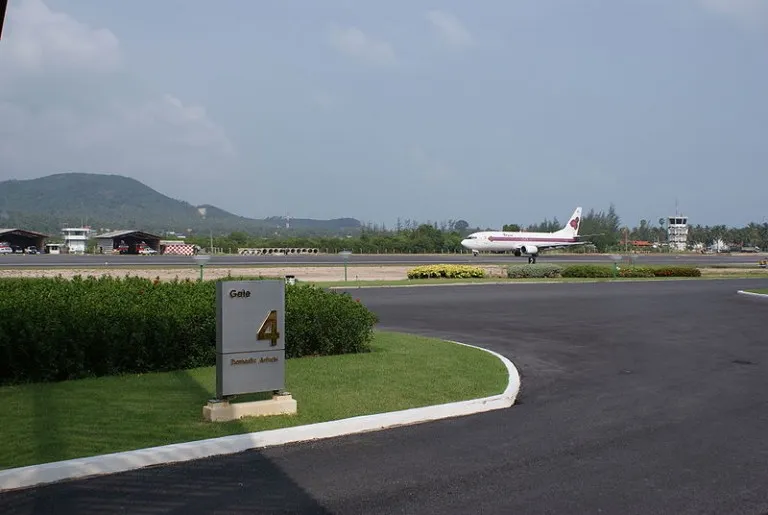Samui Airport runway