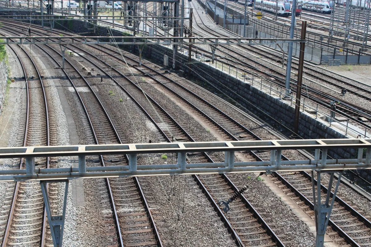 railroad tracks