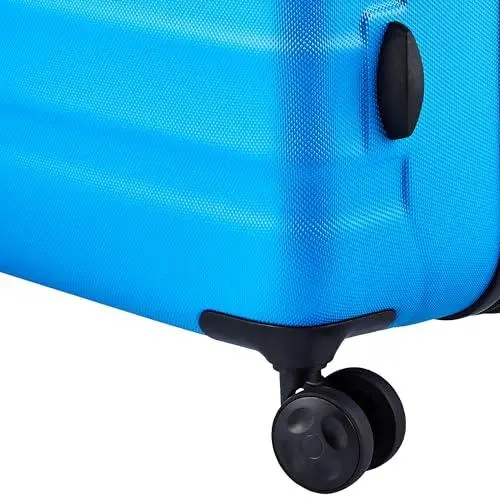 Pusimos a prueba la maleta Amazon Basics 78 cm azul claro