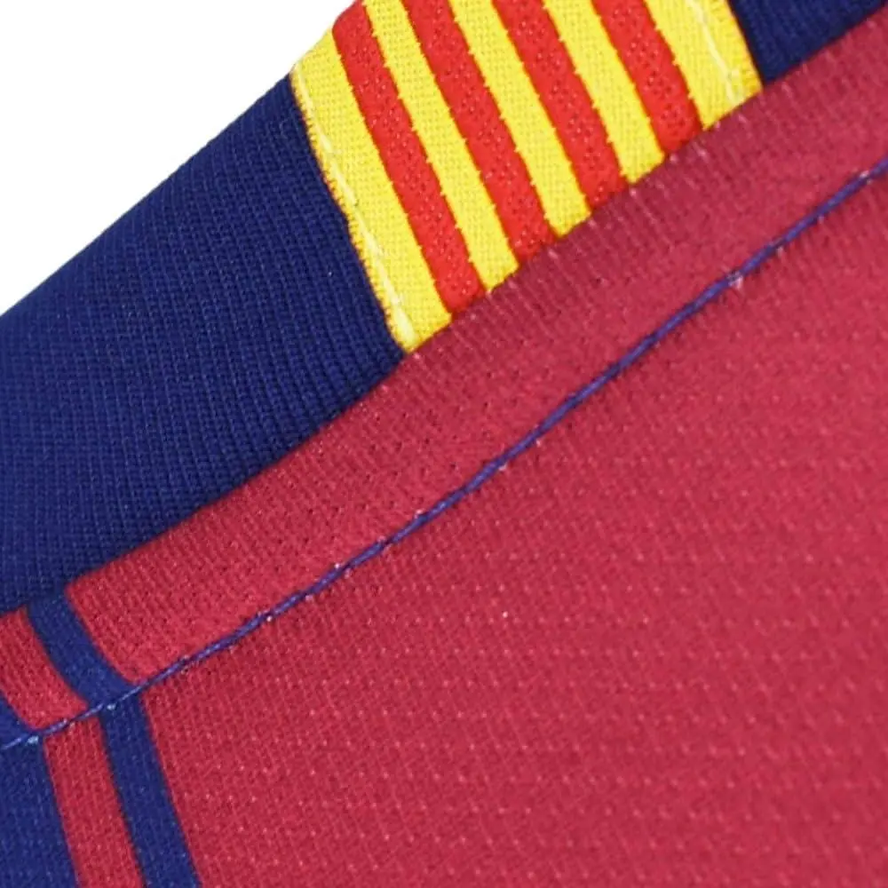 Camiseta oficial del FC Barcelona 2026 con sus colores y escudo