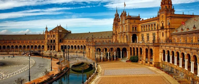 Sevilla: Un Destino Turístico que Enamora Sevilla: Un Destino Turístico que Enamora