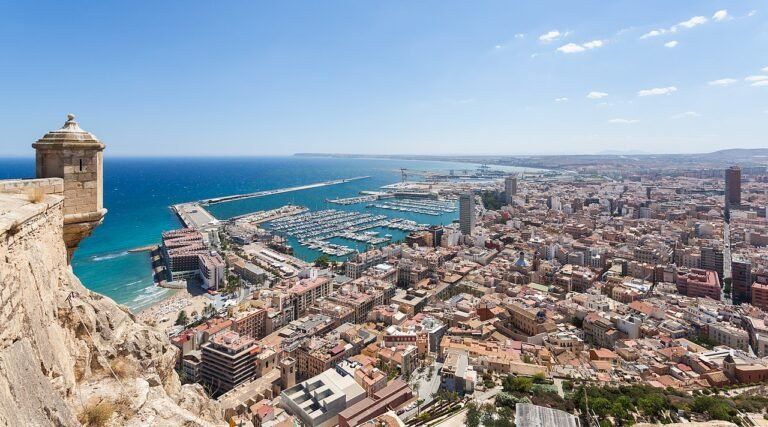 Alicante: un destino turístico sin igual, la joya de la Costa Blanca Alicante: un destino turístico sin igual, la joya de la Costa Blanca