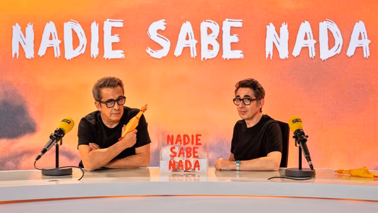 Podcast de “Nadie Sabe Nada” y Su Éxito en el Humor Podcast de “Nadie Sabe Nada” y Su Éxito en el Humor